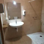 Porta Real No Bike Storage Hostal