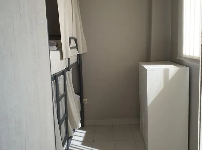 Porta Real No Bike Storage サンティアゴ・デ・コンポステーラ